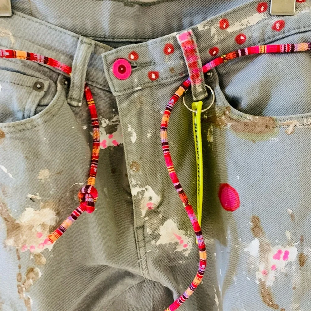 Levi’s festival ready jeans - Picture 2 of 6